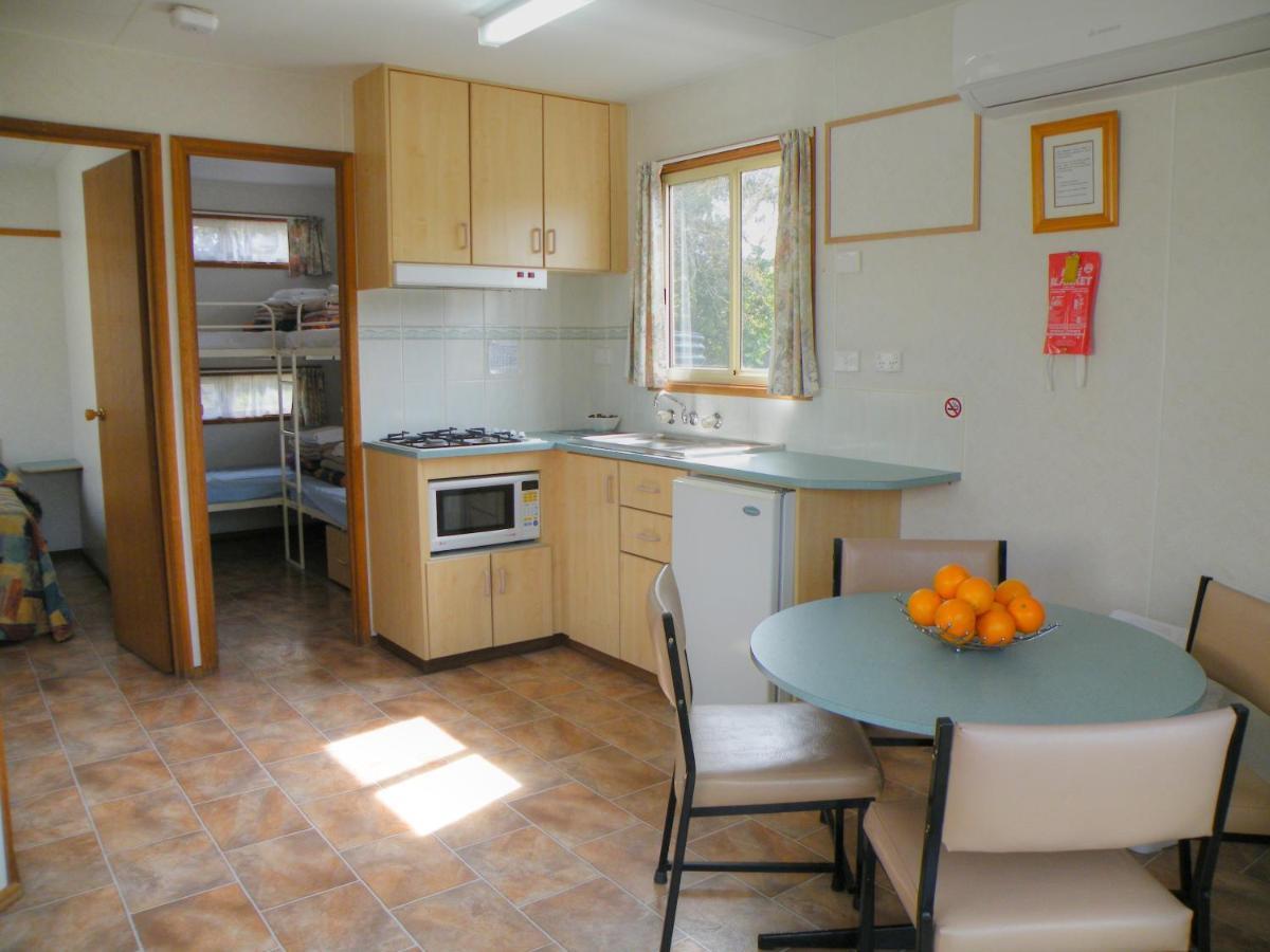 Lake Hamilton Motor Village And Caravan Park חדר תמונה